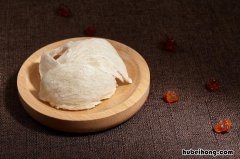 燕窝有干的吗还是湿的 干燕窝是什么样的