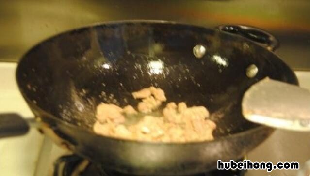 口蘑炒肉片怎么做好吃窍门 口蘑炒肉片的家常做法