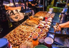 台湾街头小吃带你品尝台湾夜市美食 台湾夜市各种街头小吃集锦