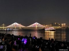 武汉江城美丽的夜景描写 武汉江城夜景在哪