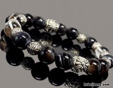 黑色宝石原石图片 黑色宝石有哪些品种贵