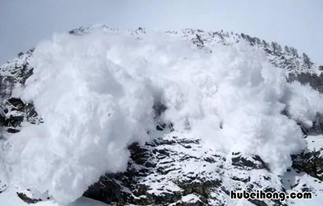 玉龙雪山为什么没人爬上去 玉龙雪山为什么没有人登上去