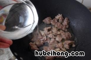 家常咖喱牛肉土豆家常做法 如何做咖喱牛肉土豆
