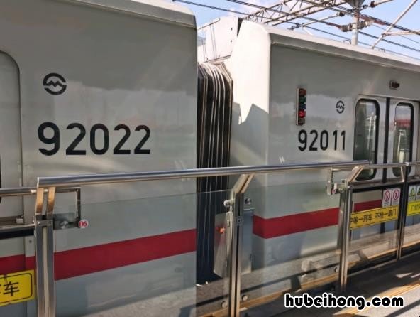 上海地铁1号线线路走向有哪些站点 上海地铁1号线走向及站名