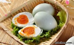 咸鸭蛋腌制好了需要煮熟吗 咸鸭蛋腌制多久可以吃!要煮吗?