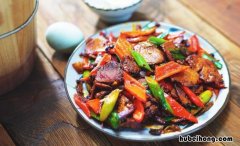 蒜苗回锅肉怎么做? 蒜苗回锅肉怎么做好吃