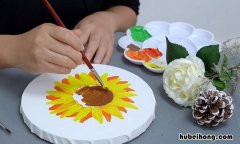 丙烯颜料弄到衣服怎么洗掉小妙招 丙烯颜料弄到衣服怎么办