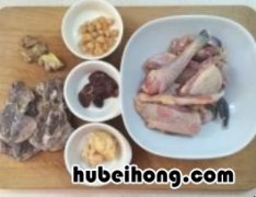 墨鱼炖鸡的做法大全 墨鱼炖鸡的做法和禁忌窍门