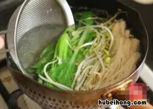 川式水煮鱼的做法 川菜水煮鱼的做法 最正宗的做法窍门