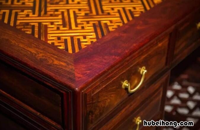 怎么鉴定黄花梨家具真假 怎么鉴定黄花梨家具的好坏