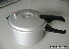高压锅安全吗 高压锅的安全阀