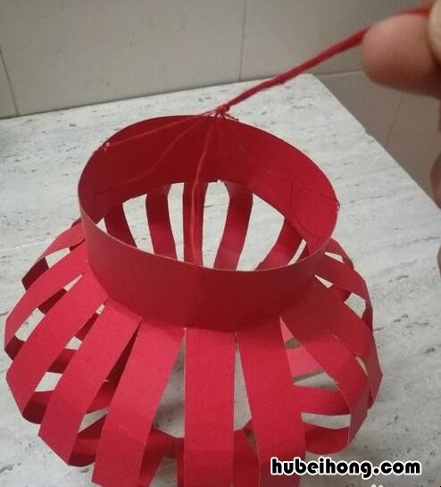 怎样制作灯笼 手工 做法 灯笼制作手工的方法