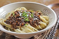 担担面是哪里的特色食品 担担面是哪里的名吃