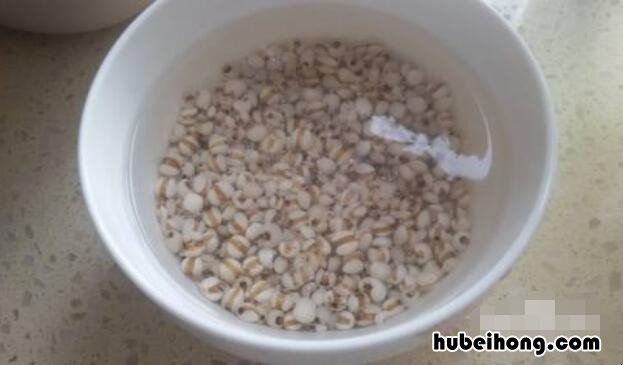 玉米排骨怎么炖好吃又营养 猪肚排骨怎么炖好吃又营养