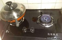 煤气灶打火有哒哒声正常吗 燃气灶打火哒哒声