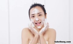 哪种洗面奶适合干皮 什么洗面奶比较适合干性皮肤