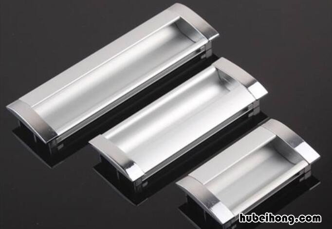 抽屉拉手安装方法 抽屉拉手松了怎么锁紧
