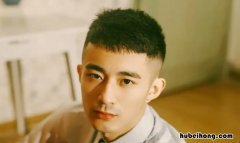 男生自然卷适合什么发型设计 男生自然卷推荐发型