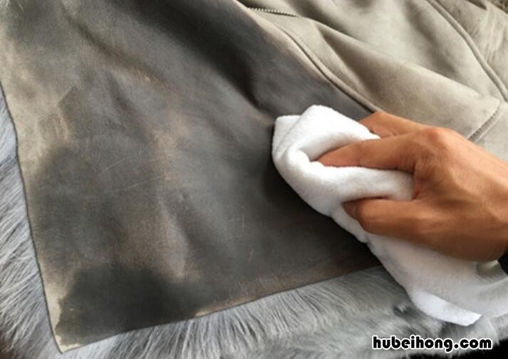 皮毛一体的衣服怎么清洗和保养 皮毛一体的衣服怎么清洗视频