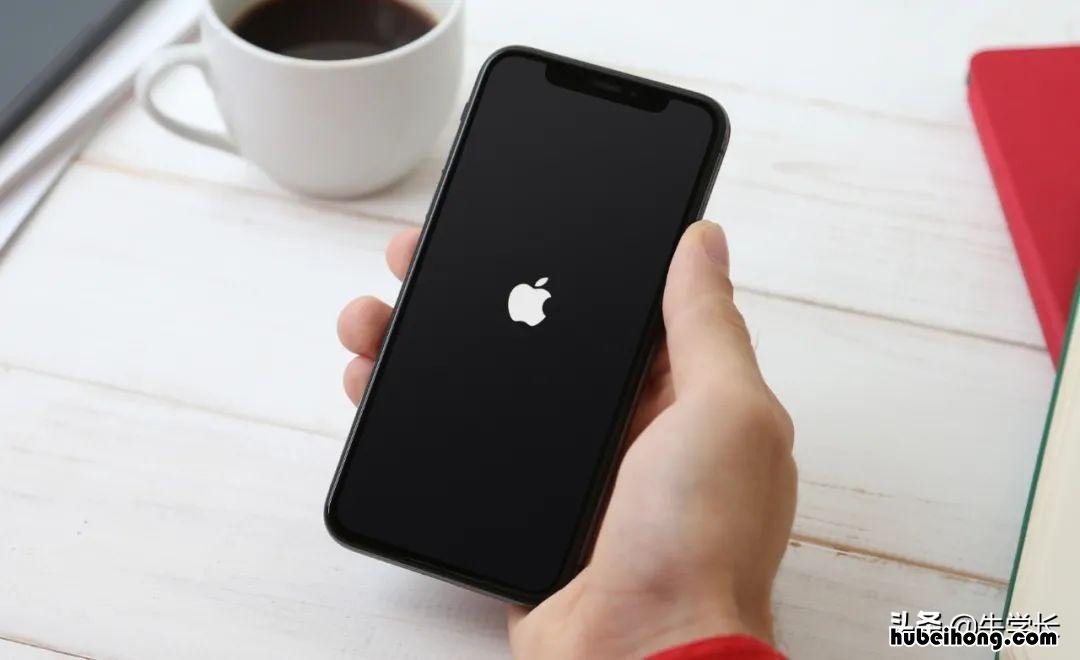 苹果开机为什么一直白苹果一样闪屏 iphone开机一直白苹果闪烁
