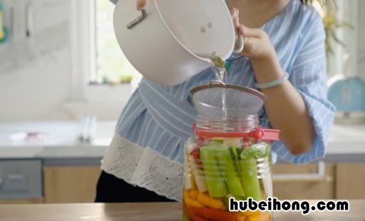 泡菜的制作方法 家用简单 泡菜的制作方法正宗四川泡菜