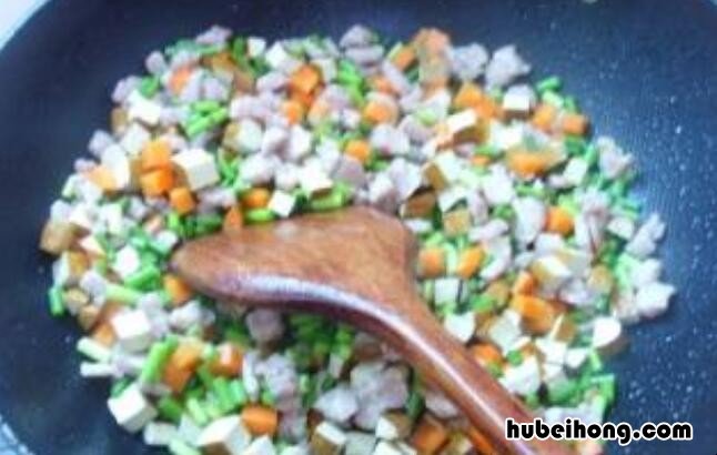 食材_炒三丁是哪三丁窍门 炒三丁的食材有哪些
