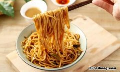热干面不坨的诀窍是什么呢 热干面如何不坨的秘密