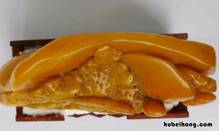 黄蜡石值钱吗 黄腊石的硬度是刀能划动不?