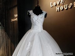 定制婚纱注意事项有哪些 定制婚纱价位