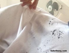 水笔痕迹怎么擦掉 水笔迹怎么洗掉