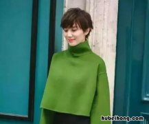 绿色衣服搭配什么颜色的裤子好看 绿色衣服搭配什么颜色的裤子好看女