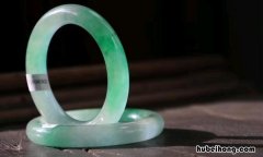 翡翠手镯的保养技巧有什么 翡翠在水里泡了一年