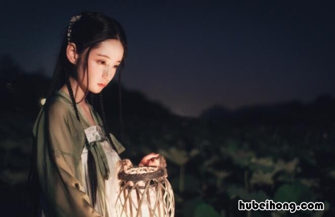 汉服脏了洗不掉怎么办 汉服被染色怎么洗回来