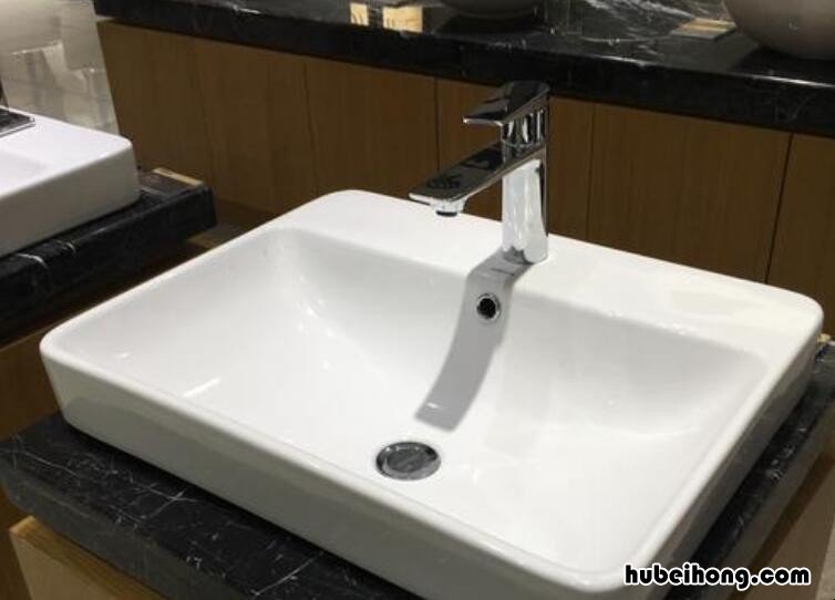 洗手台变黄怎么办 洗手台黄渍怎么处理