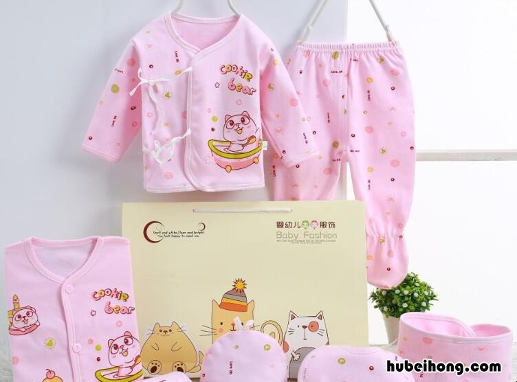 洗新生儿的衣服用什么洗衣液最好呢视频 洗新生儿的衣服用什么洗衣液最好呢图片