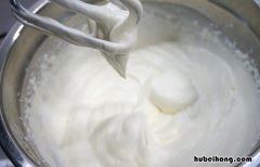 普通纯牛奶如何打奶油直接吃 纯牛奶怎么才能打出奶油