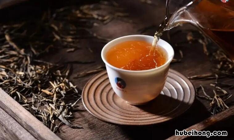 红茶和水仙茶哪个好 水仙红茶还是绿茶