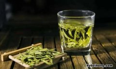 白茶需要洗吗 湿气重的人喝红茶还是绿茶