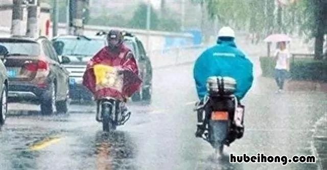 下雨电动车被淋湿会坏吗为什么呢 下雨电动车被淋湿会坏吗为什么不能骑