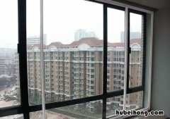清洁玻璃窗户需要什么工具呢 清洁玻璃窗户需要什么工具和材料