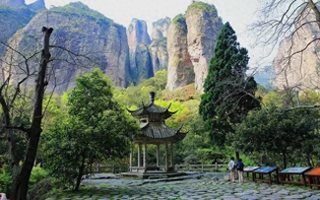 雁荡山凭什么能做三山之一 雁荡山是什么山体
