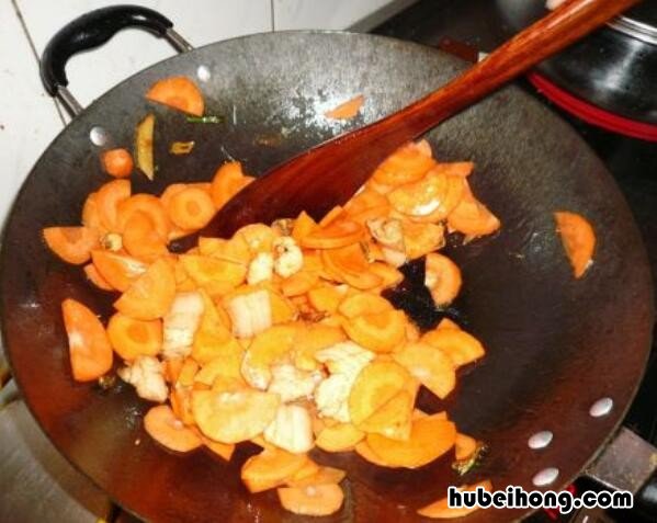 胡萝卜炒肉做法视频 胡萝卜炒肉的做法步骤