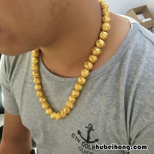 男生高瘦穿搭技巧是什么 男生高瘦穿什么裤子
