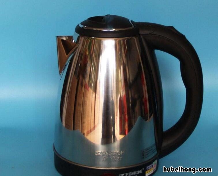 热水壶去除茶垢最快的方法是什么呢 热水壶去除茶垢最快的方法是什么意思