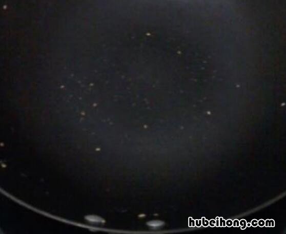 白芝麻要炒多久才能炒熟 炒芝麻是干炒还是湿炒