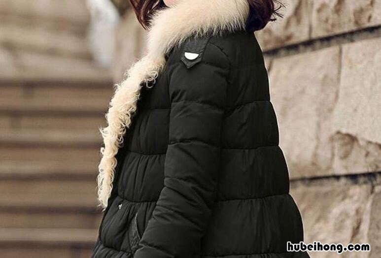 羽绒服可以用洗衣机洗吗 免洗羽绒服可以用洗衣机洗吗