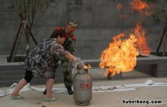煤气罐漏气是怎么回事啊怎么解决 煤气罐漏气该怎么办