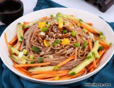 荞麦面煮熟后什么颜色是正常的 荞麦面煮熟后什么颜色最好