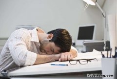 在困得时候怎么提神 困的时候有什么办法提神