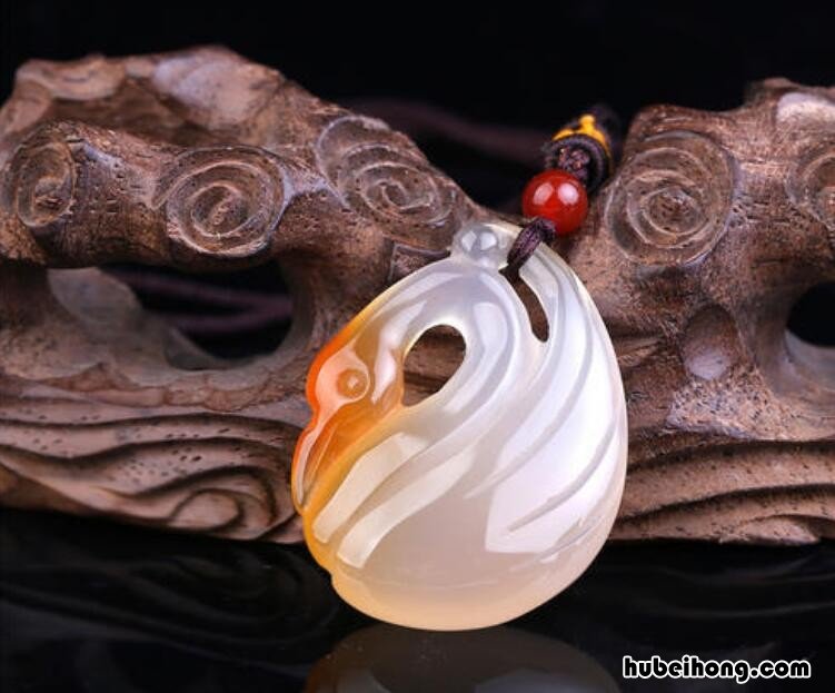 如何鉴别玉髓的真假 玉髓的真假如何辨别图片